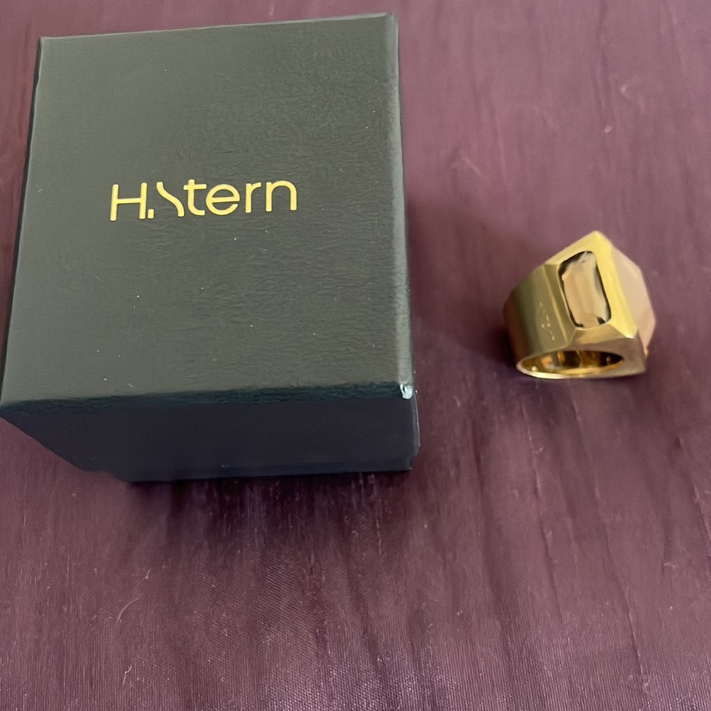 H. Stern Gold Nouveau Deco Ring with Rose Quartz, Smoky Quartz, and Prasiolites. - Picture 9 of 10